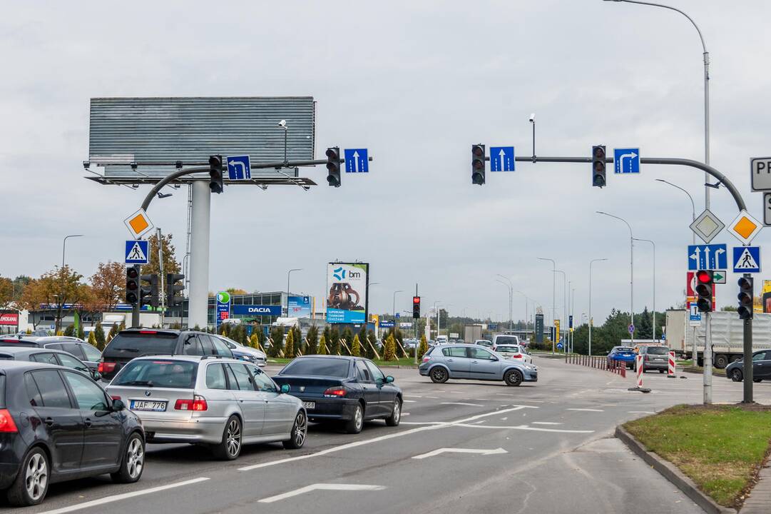 Muravos sankryžoje keičiasi eismo tvarka