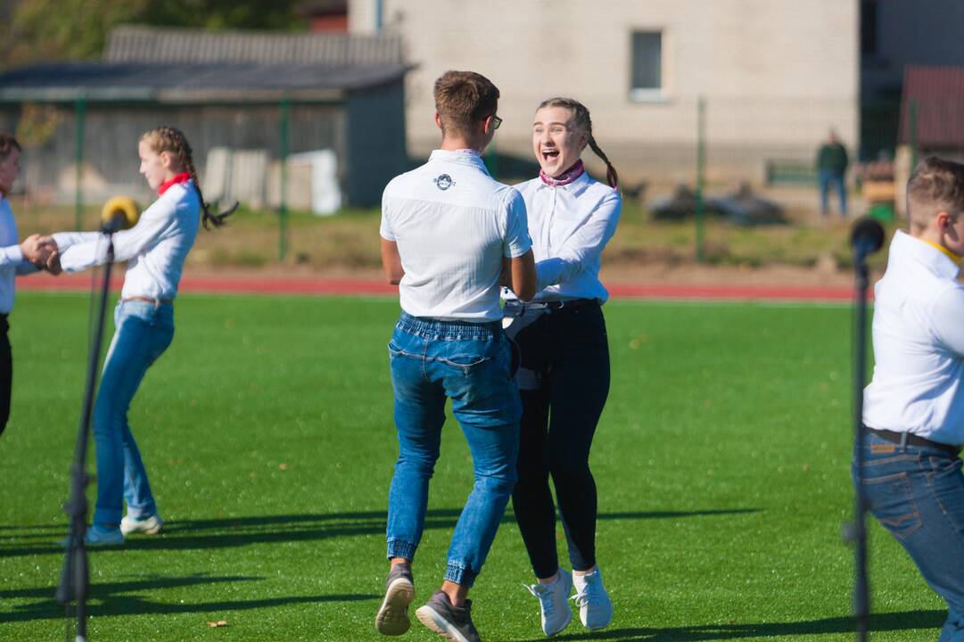 Vilkijoje atidarytas rekonstruotas stadionas