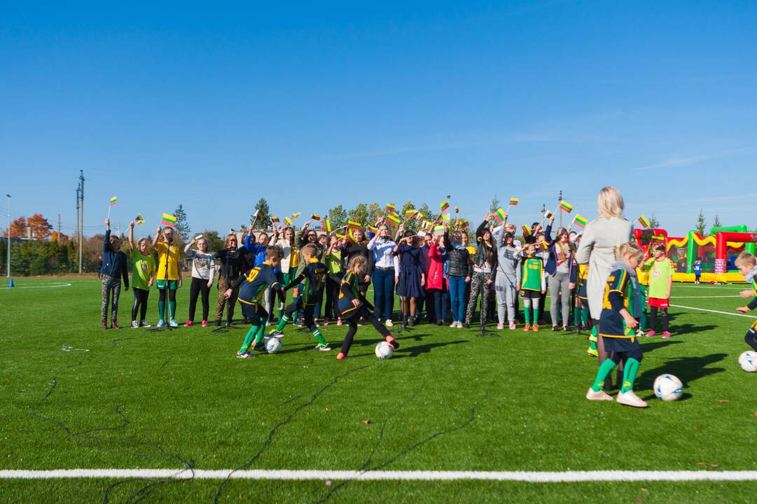 Vilkijoje atidarytas rekonstruotas stadionas