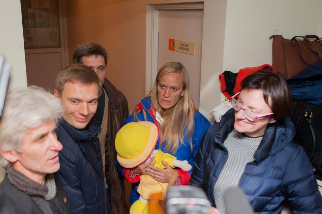 Piketas Kaune dėl atimtų vaikų