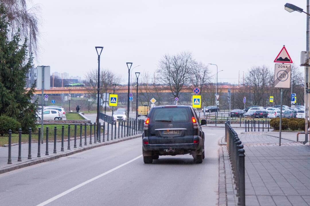 A. Jakšto gatvės eismo problemos