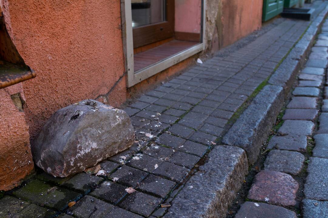 Iškleręs M. Daukšos gatvės grindinys