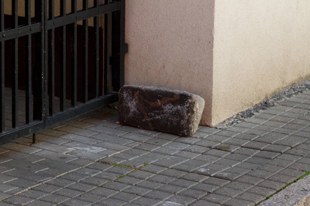 Iškleręs M. Daukšos gatvės grindinys