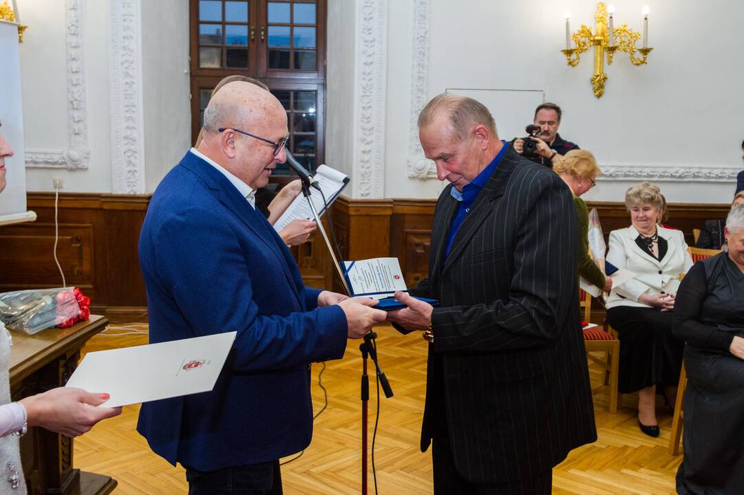 Rotušėje – iškilmingas greitosios medicinos pagalbos stoties darbuotojų pagerbimas