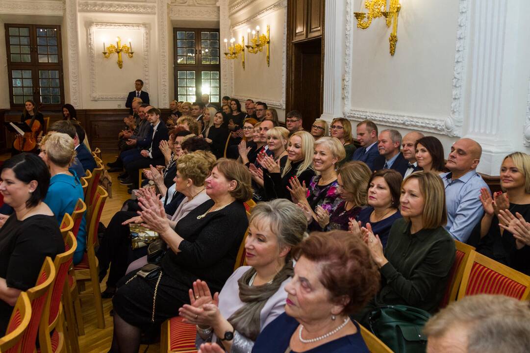 Rotušėje – iškilmingas greitosios medicinos pagalbos stoties darbuotojų pagerbimas