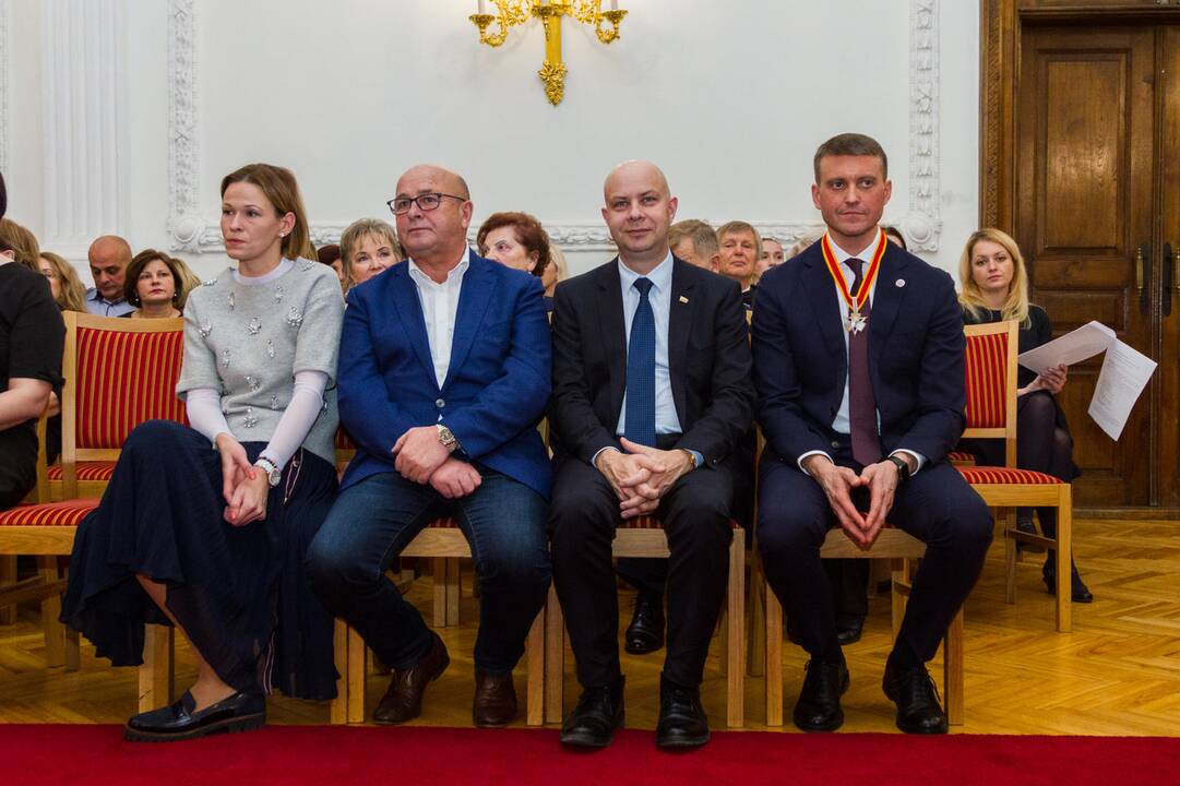 Rotušėje – iškilmingas greitosios medicinos pagalbos stoties darbuotojų pagerbimas