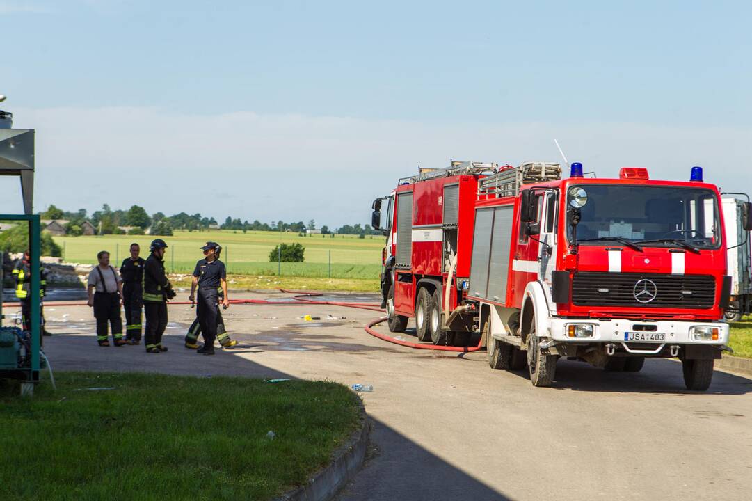 Kauno rajone degė mėsos perdirbimo įmonė