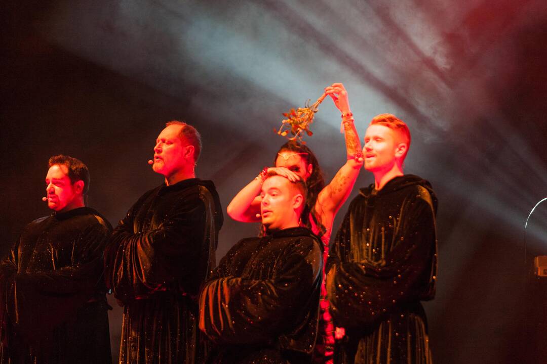 „Žalgirio“ arenoje – „Gregorian“, kuriuos publika painiojo su vienuoliais