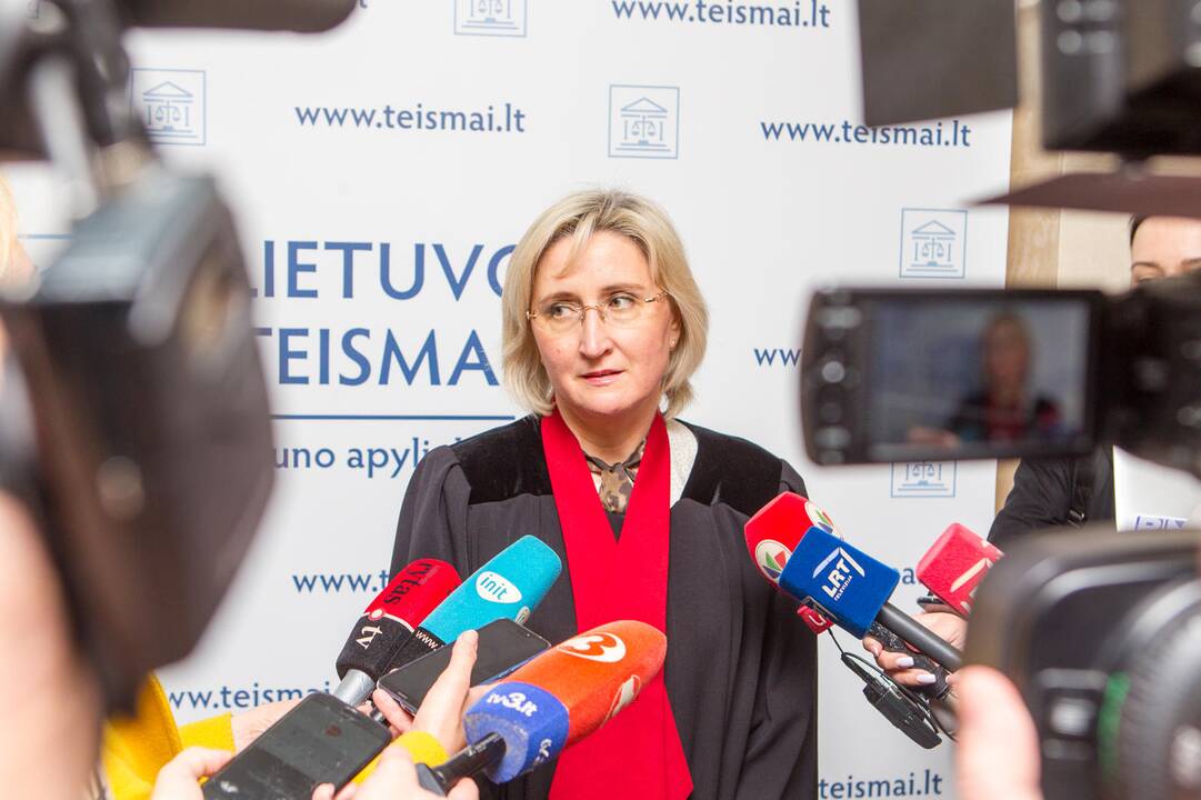 Nuosprendis Eglei Kručinskienei