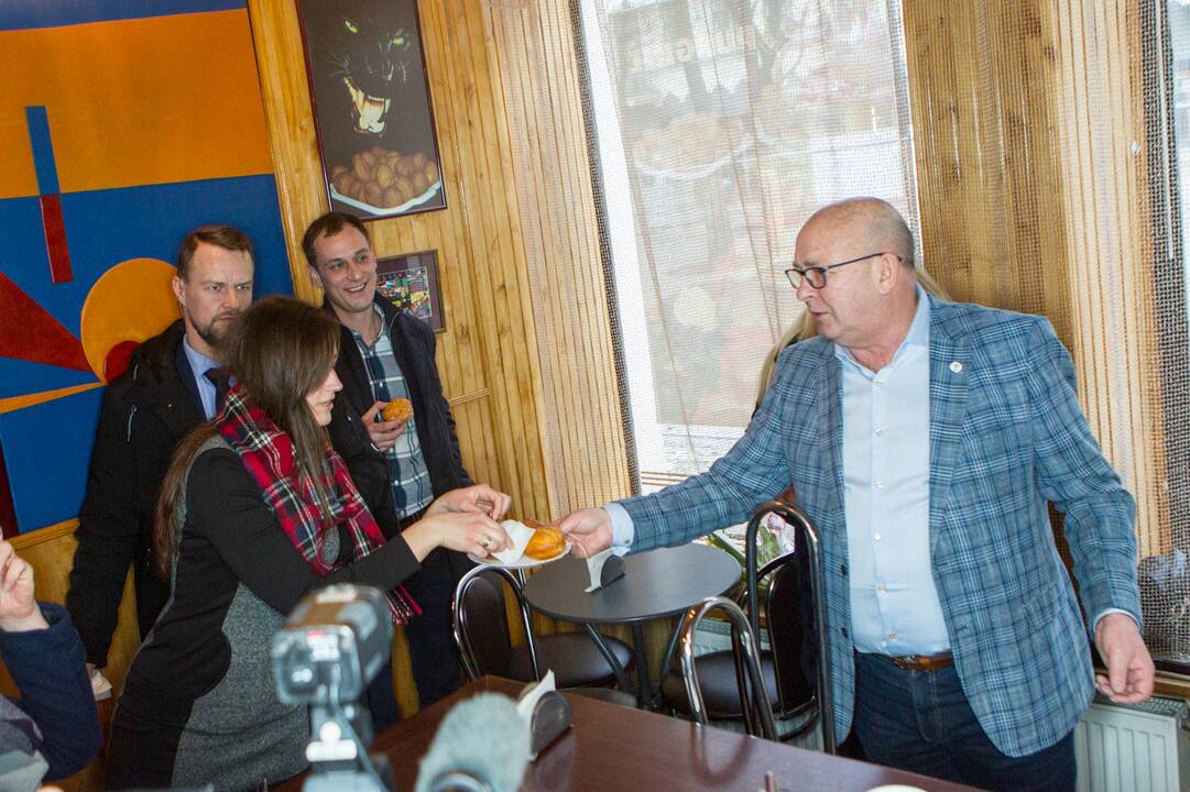 Premjeras S. Skvernelis ir V. Matijošaitis lankėsi spurginėje