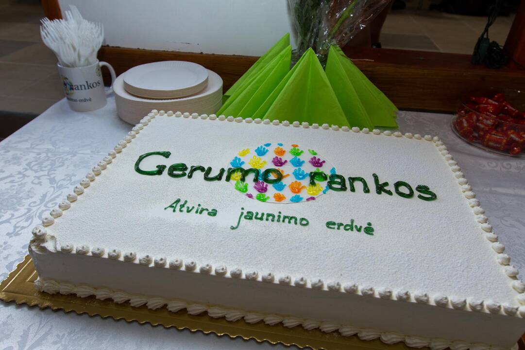 Vilijampolėje atidarytas jaunimo centras