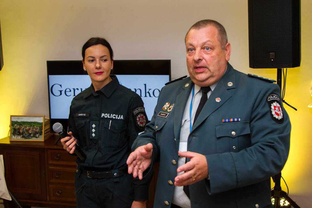 Vilijampolėje atidarytas jaunimo centras