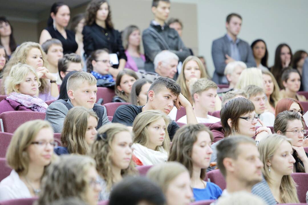 Ieško, kas į "Klaipėdą atveš 5–6 universitetus"