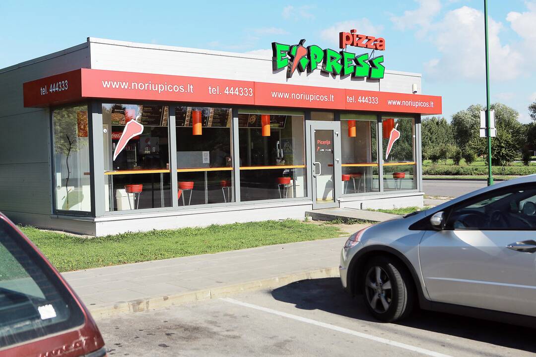 Picerijose klientai pasigedo tualetų