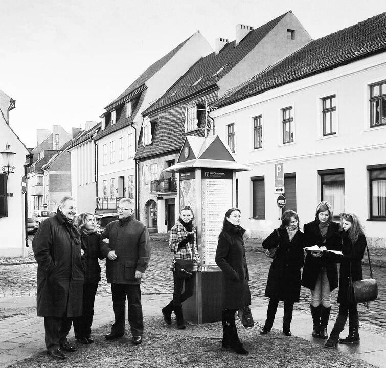 Iš fotografijų parodos „Be grimo“.