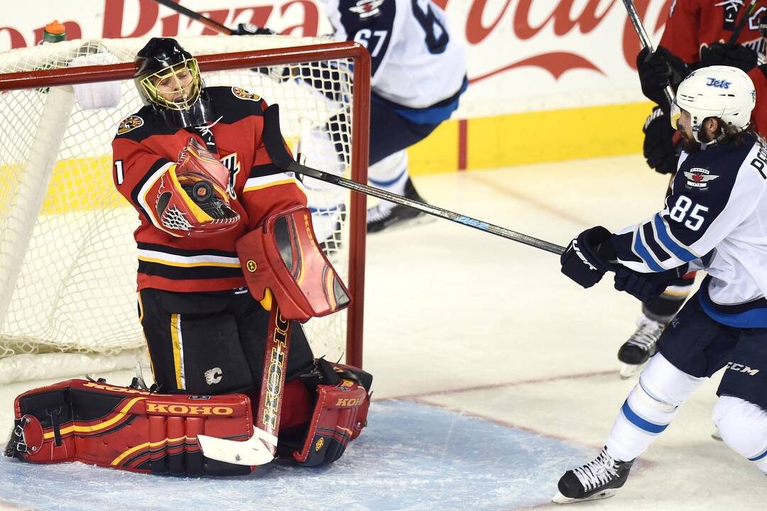 NHL pirmenybėse laimėjo "Flames" ledo ritulininkai