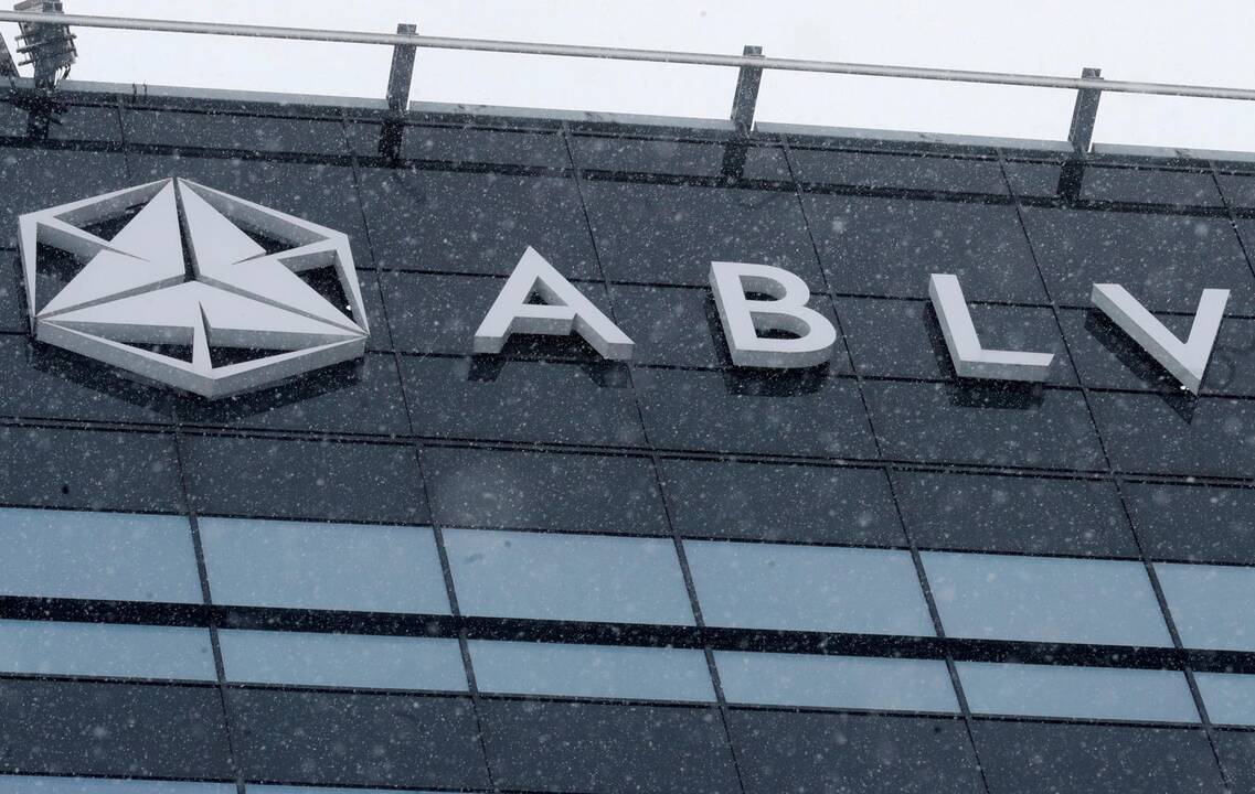 Apklausa: 50,1 proc. Latvijos gyventojų visiškai nerūpi ABLV banko likimas