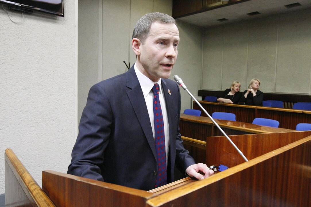 Pradžia: naujosios miesto tarybos nariai rinkosi į pirmąjį posėdį.