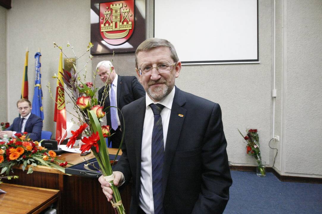 Pradžia: naujosios miesto tarybos nariai rinkosi į pirmąjį posėdį.