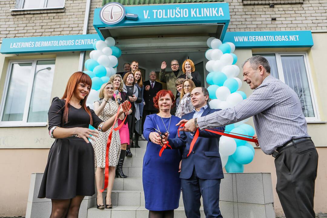 Klinika: uostamiestyje duris atvėrė moderni ir šiuolaikiška V.Toliušio odos ir estetinės medicinos klinika, kurioje teikiamos visapusiškos odos ligų diagnostikos ir gydymo paslaugos.