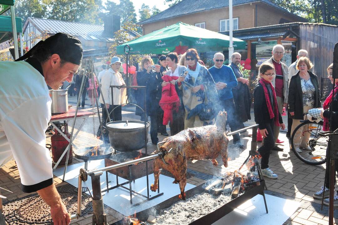 Savaitgalį Palangoje karaliaus grilio mėgėjai