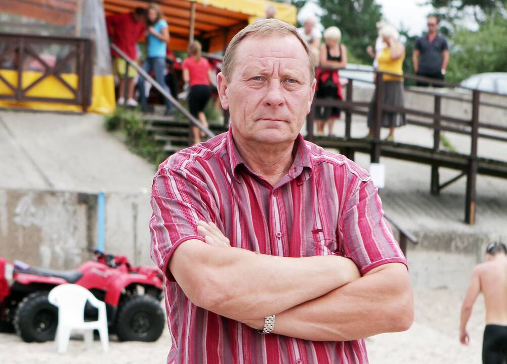 Nuogalės nesitraukia iš buvusiojo moterų pliažo, nors nuo pastarojo iškėlimo praėjo jau dešimt metų.