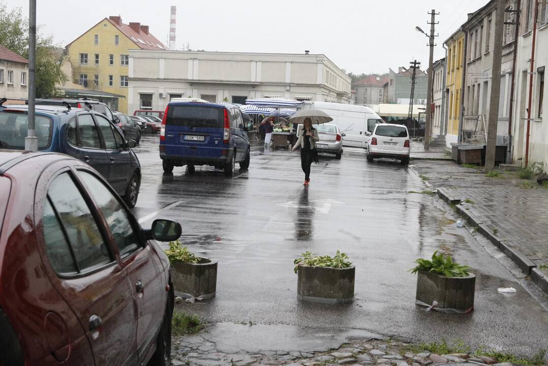  Sankcijos: A.Gaudiešius įpareigotas iki penktadienio nugriauti dešimtmečiais turgavietės prieigose styrojusį užkardą, nes paaiškėjo, kad jis yra neteisėtai įrengtas.