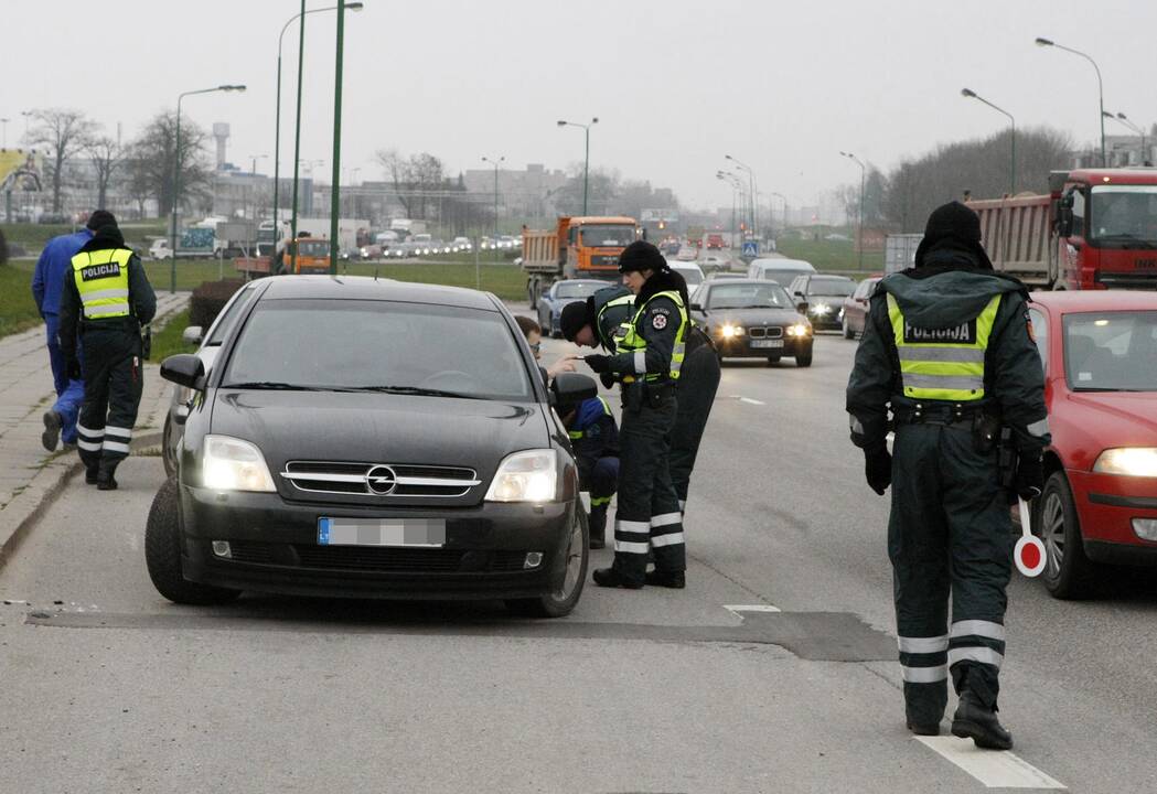 Išbandymai: F.Rušinskytė ir R.Zabinaitė Klaipėdos kelių policijos biure papildė pareigūnių būrį.