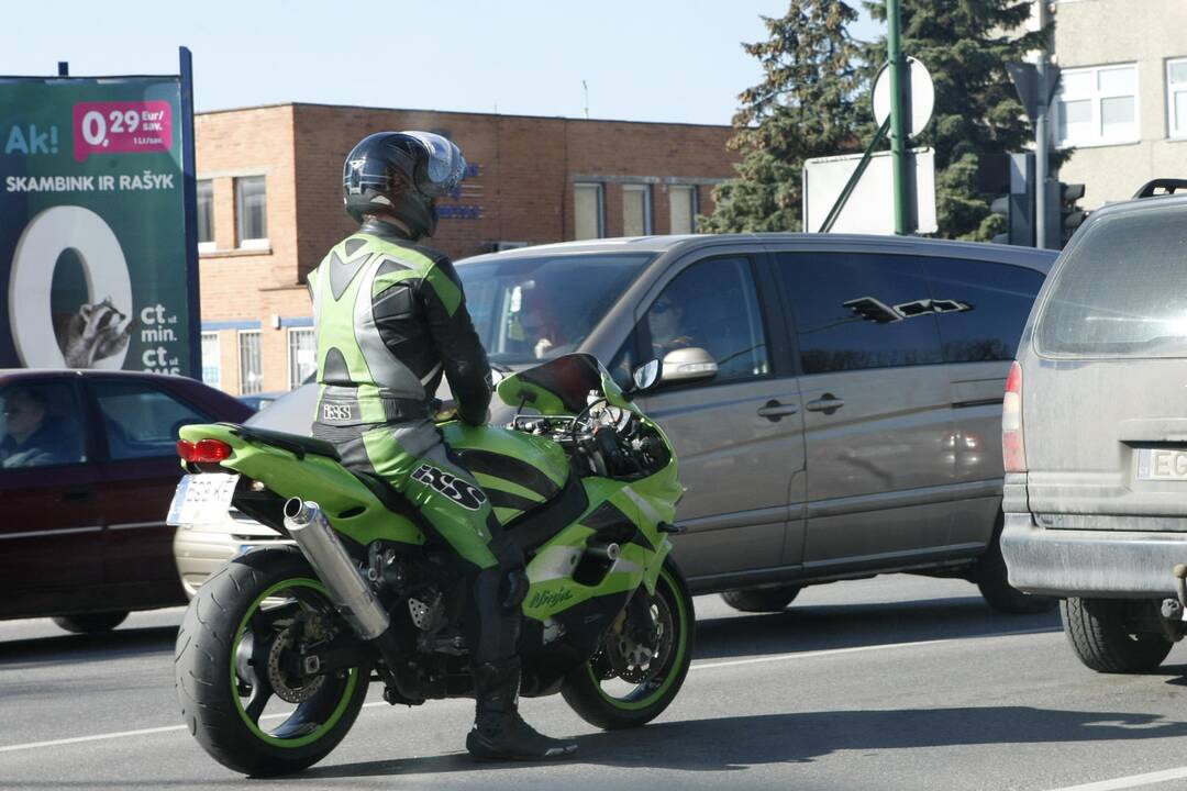 Kretingos rajone neblaivus motociklininkas padarė avariją