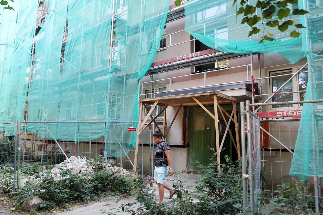 Išgirtoji namų renovacija stringa