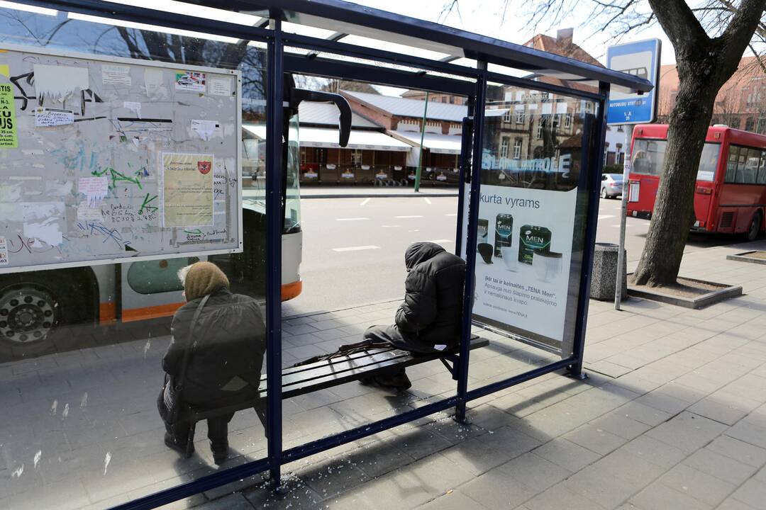 Nuostoliai: kažkas pasismagino vos kelias akimirkas, o tokia "pramoga" miestui vėl nemažai kainuos.