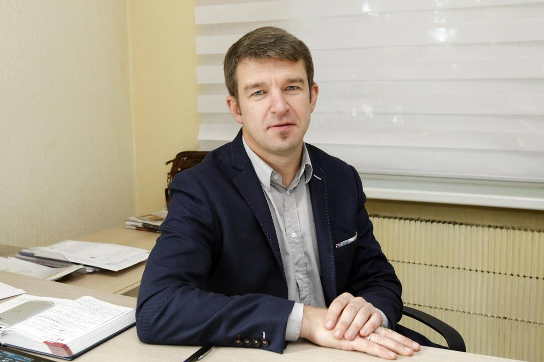 Objektai: VMI aiškinasi, ar žinomos gražuolės V.Židonytės, ar buvusio jos mylimojo D.Jackos milijonais grynųjų buvo supirktos bendrovės, vėliau tapusios "Civinity" įmonių grupe.