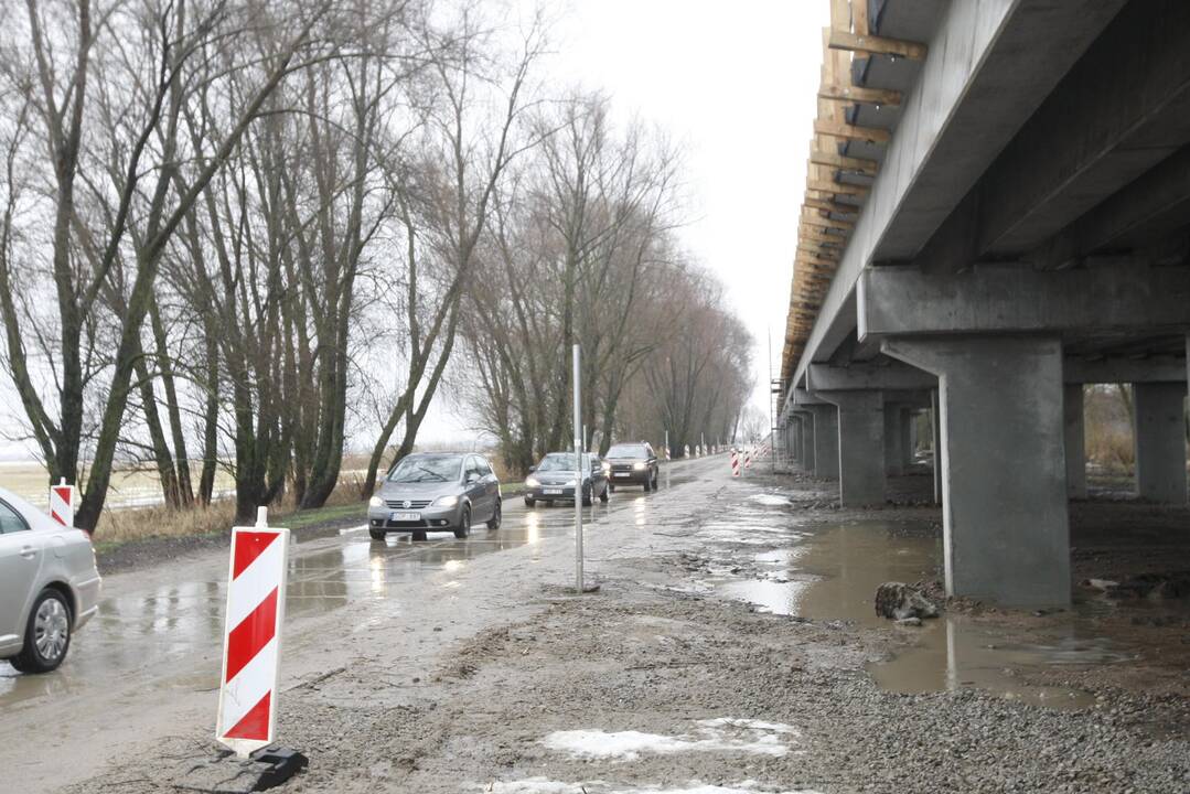 Rusnės estakada bus galima naudotis gegužę