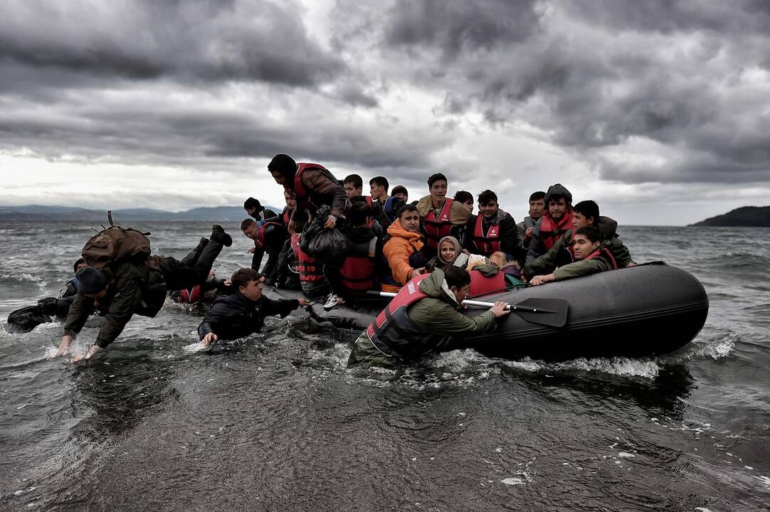 Ties Turkijos krantais paskendus keturiems laivams, žuvo mažiausiai penki migrantai