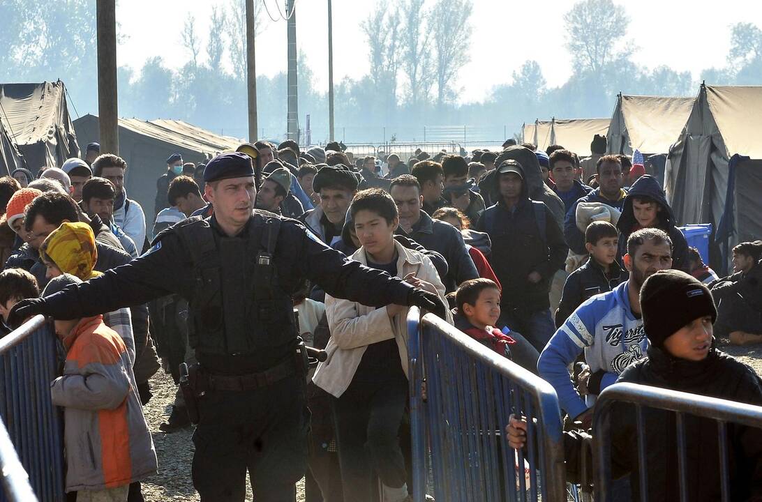 Latvijos parlamentas svarstys pasiūlymą deportuoti nusikaltusius pabėgėlius 