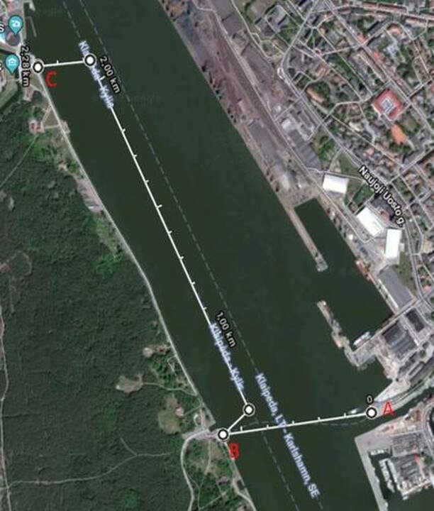 Neefektyvus: prieš 13 metų statytas keltas „Nida“ yra nepelningas žiemą, kai sumažėja keleivių, jis negali plaukioti ir per ledus.