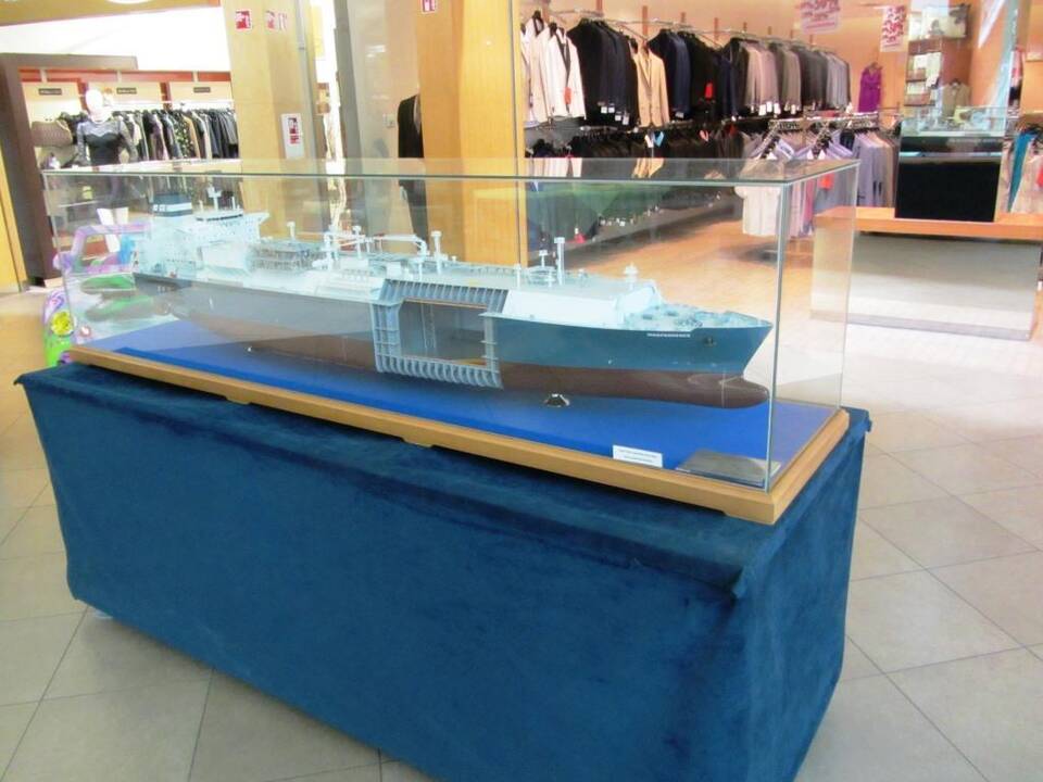 SGD laivo modelis pasiekė „Saulės miestą“
