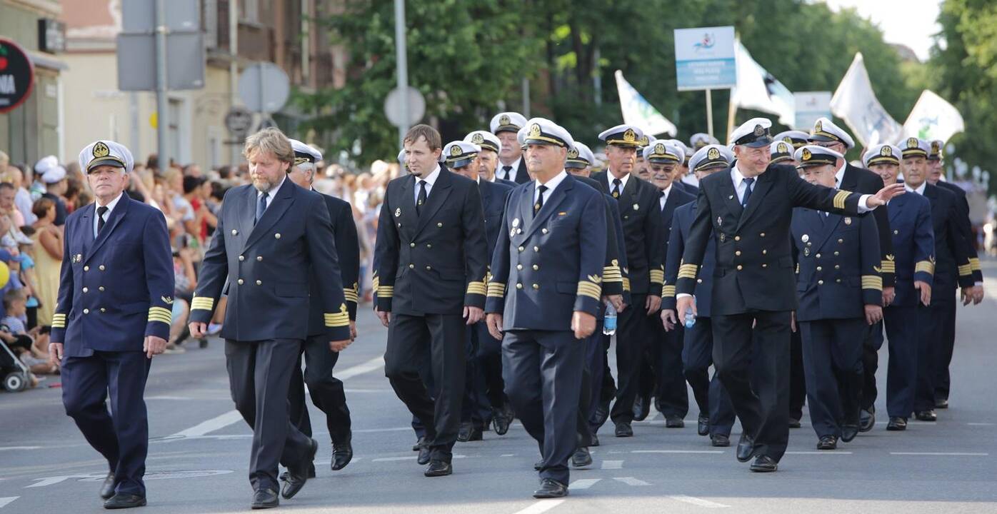 Svarba: Jūrų kapitonai yra svarbus valstybės jūrinio vardo simbolis.