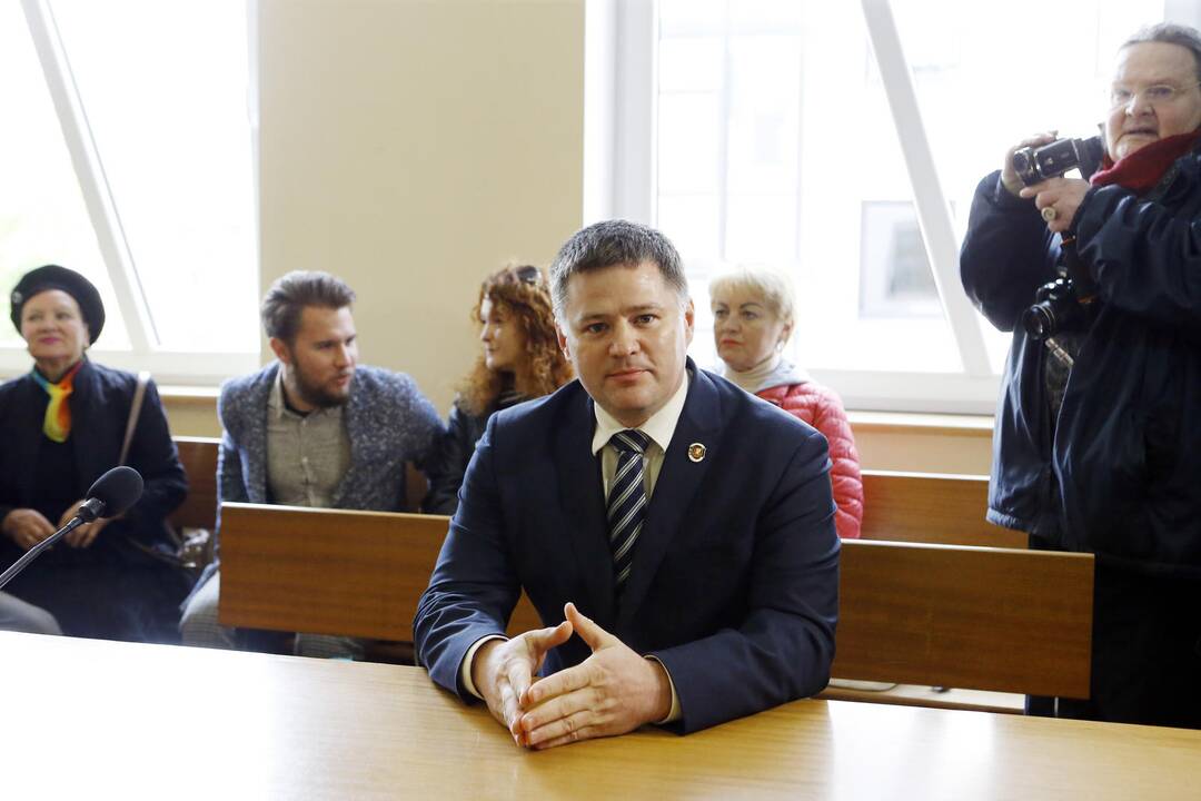 Teismas sumažino V. Titovui skirtą baudą už partizanų vado paniekinimą