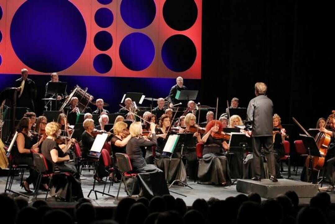 Muzikinis teatras rengia kelionę trijų ketvirčių taktu