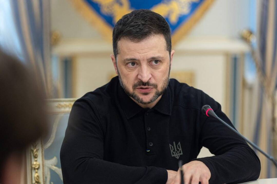 Zelenskis sako norįs, kad Trumpo specialusis pasiuntinys apsilankytų fronto linijoje