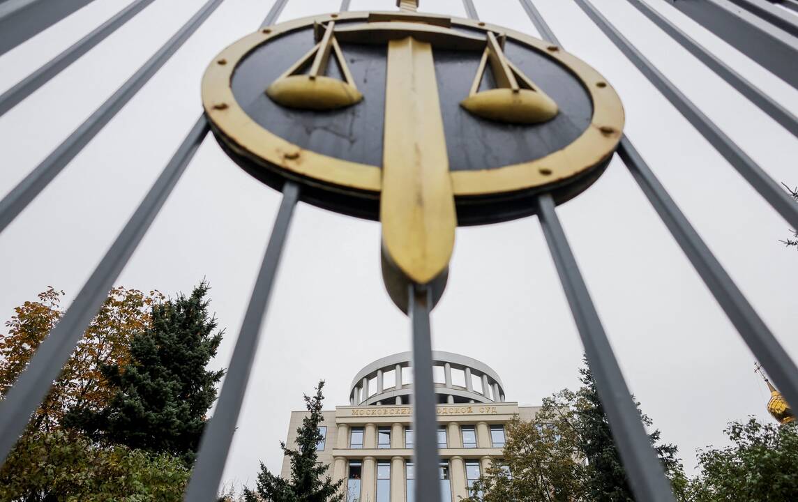 Rusijoje už „valstybės išdavystę“ vyrui skirta 17 metų laisvės atėmimo bausmė