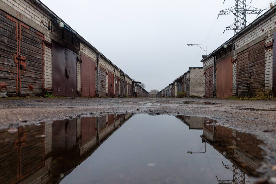 Tempas: iš pardavėjų išviliotą automobilį sukčiai skubiai, dažniausiai net kitą dieną, parduodavo tretiesiems asmenims.