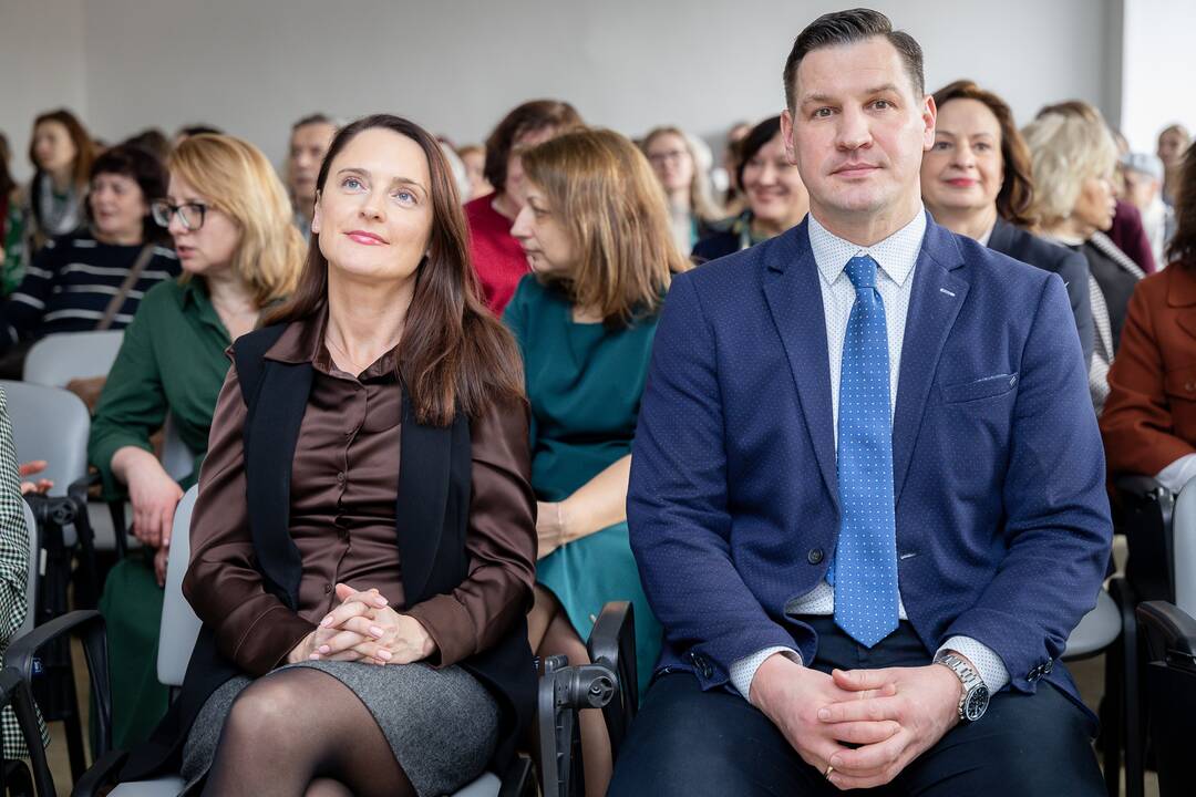 Pristatytas P. Mažylio pašto ženklas