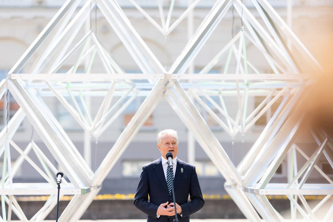 Lietuvos dainų šventės šimtmečiui skirtos menininko Ray Bartkaus instaliacijos „Sodai“ pristatymas