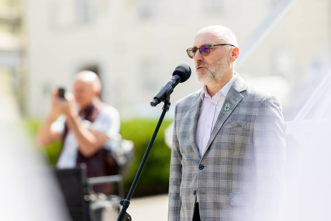 Lietuvos dainų šventės šimtmečiui skirtos menininko Ray Bartkaus instaliacijos „Sodai“ pristatymas