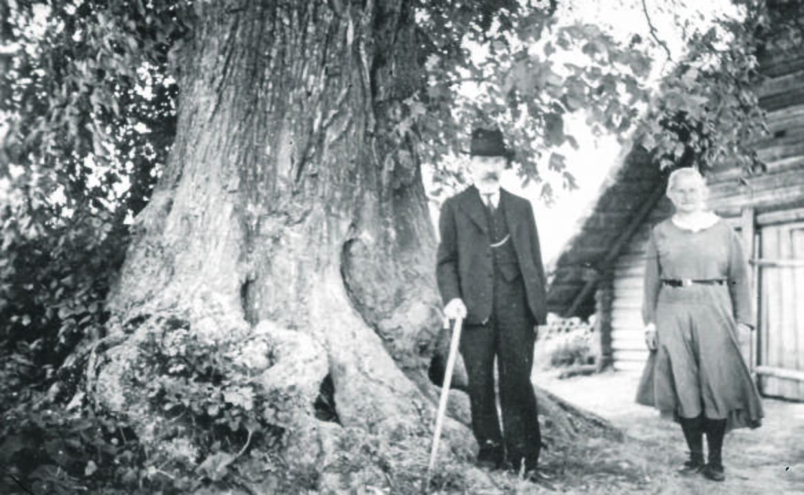 Pagarba: vienišos A. Smetonos sesers Julijonos, tapusios neįgalia Sibiro lageryje, namas Užulėnyje.