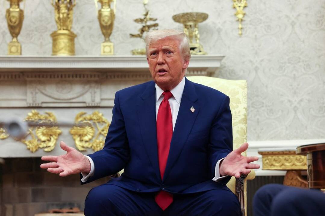 Trumpas didina muitų tarifą Kinijai iki 125 proc.