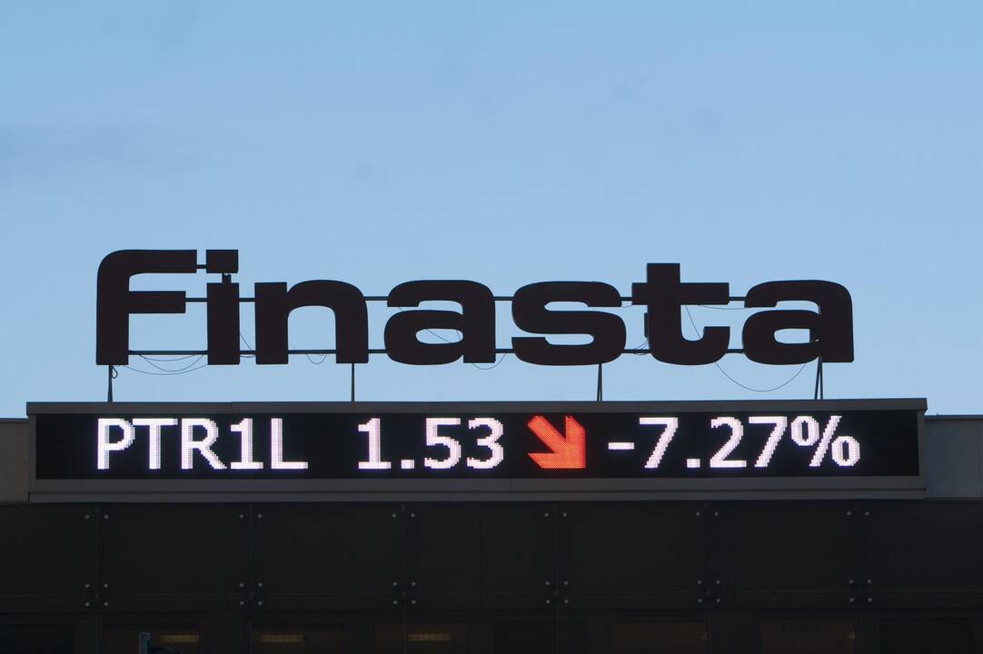 Estijos įmonė "Finastą" siekia įsigyti, kol kainos dugne