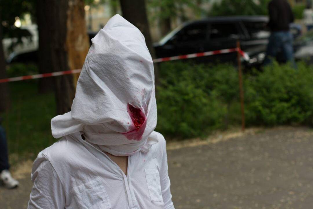 Labiausiai intriguoja menininkės Ani Zur sumanytas 24 valandų trukmės performansas.